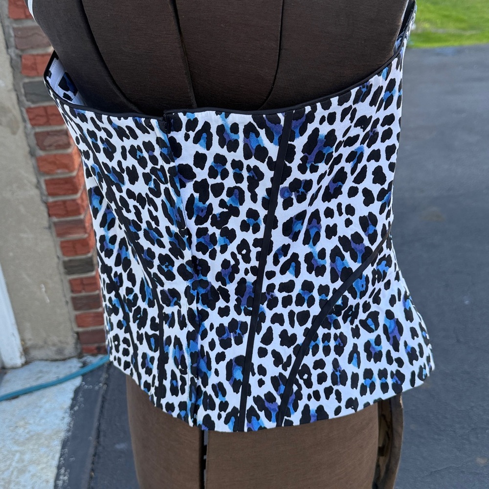 Leopard Print Strapless Top - Picture 2 of 3